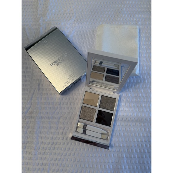 Tom Ford Other - Tom Ford Soleil Neige Eye Color Quad 01 Lumiere D'Hiver Eyeshadow Palette NIB